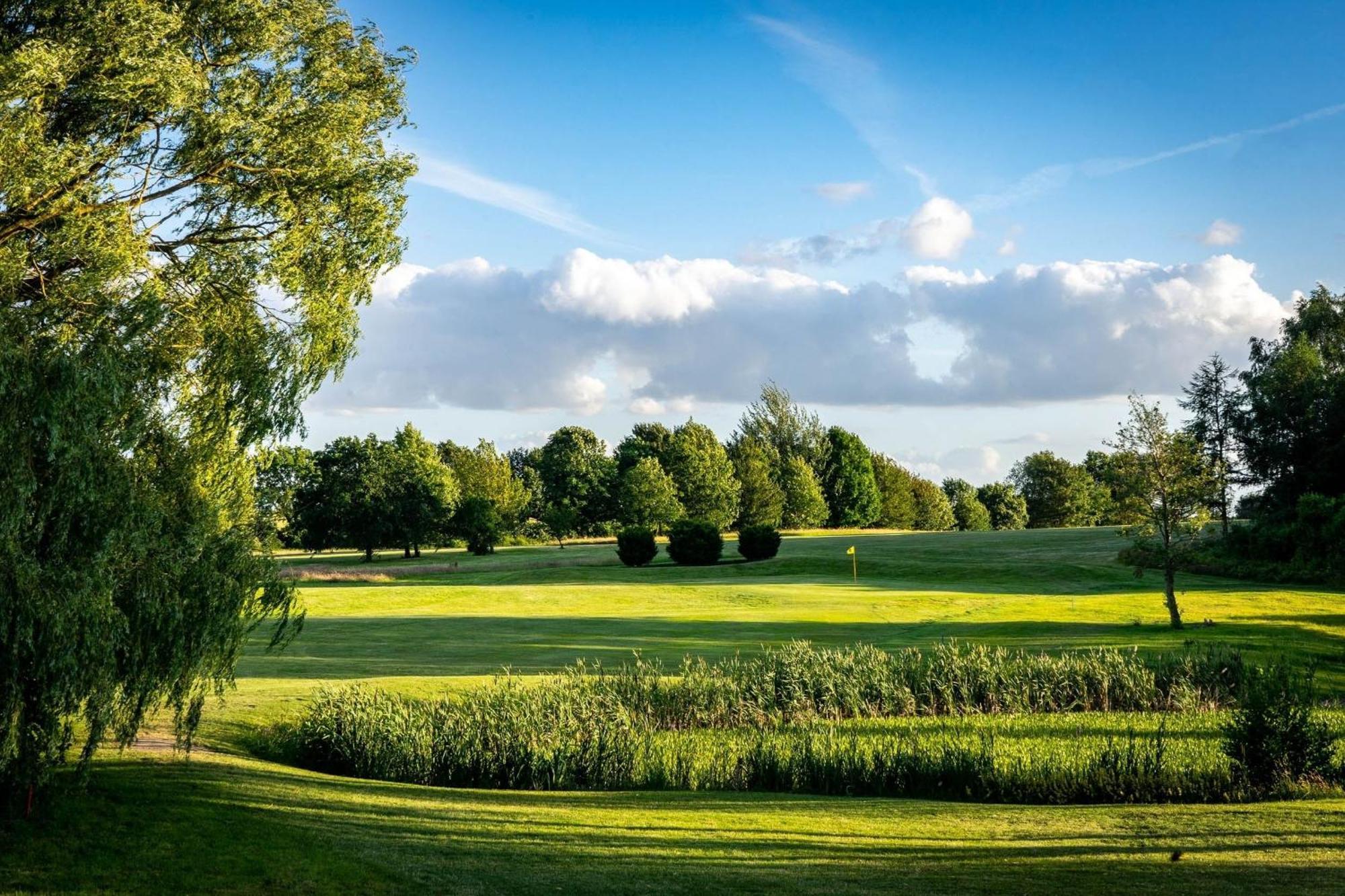 Golfplatz Ploener See Kleiner Ploener See Bosau Екстериор снимка